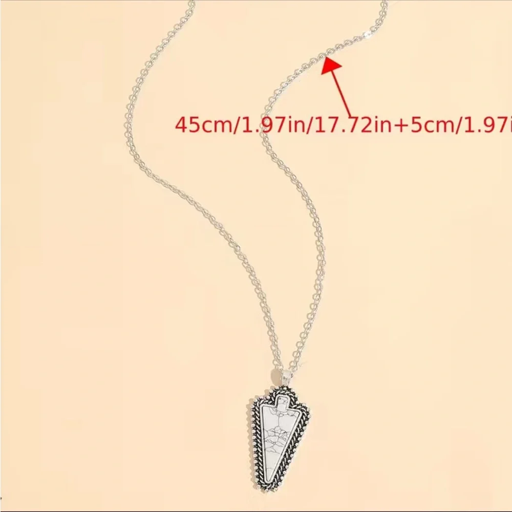 Silver Plated Pendant Necklace with Arrow Head